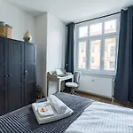 Elbau Uni Und Klinik Nah *