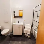 Elbau Uni Und Klinik Nah *