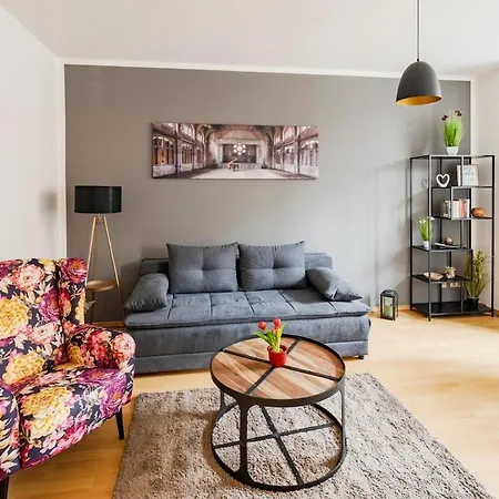 Elbau Uni Und Klinik Nah *