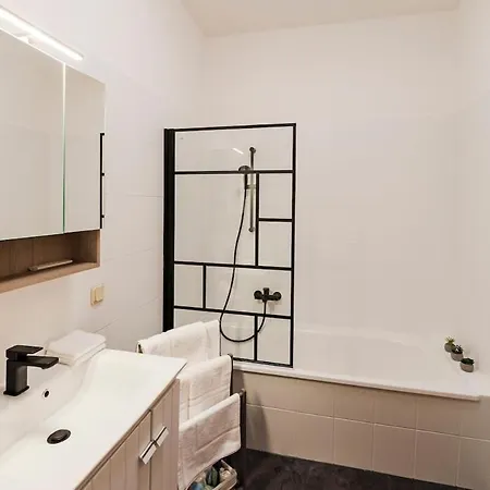 Elbau Uni Und Klinik Nah Apartamento