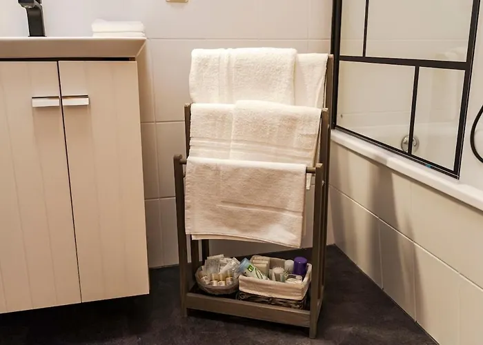 Elbau Uni Und Klinik Nah Magdeburg